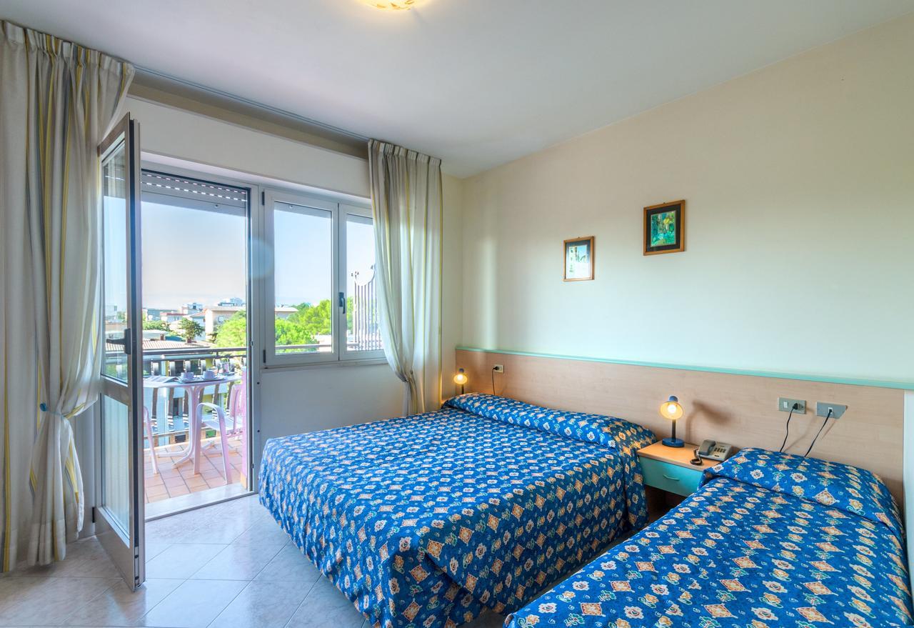 Hotel Di Giovanni 비비오네 외부 사진