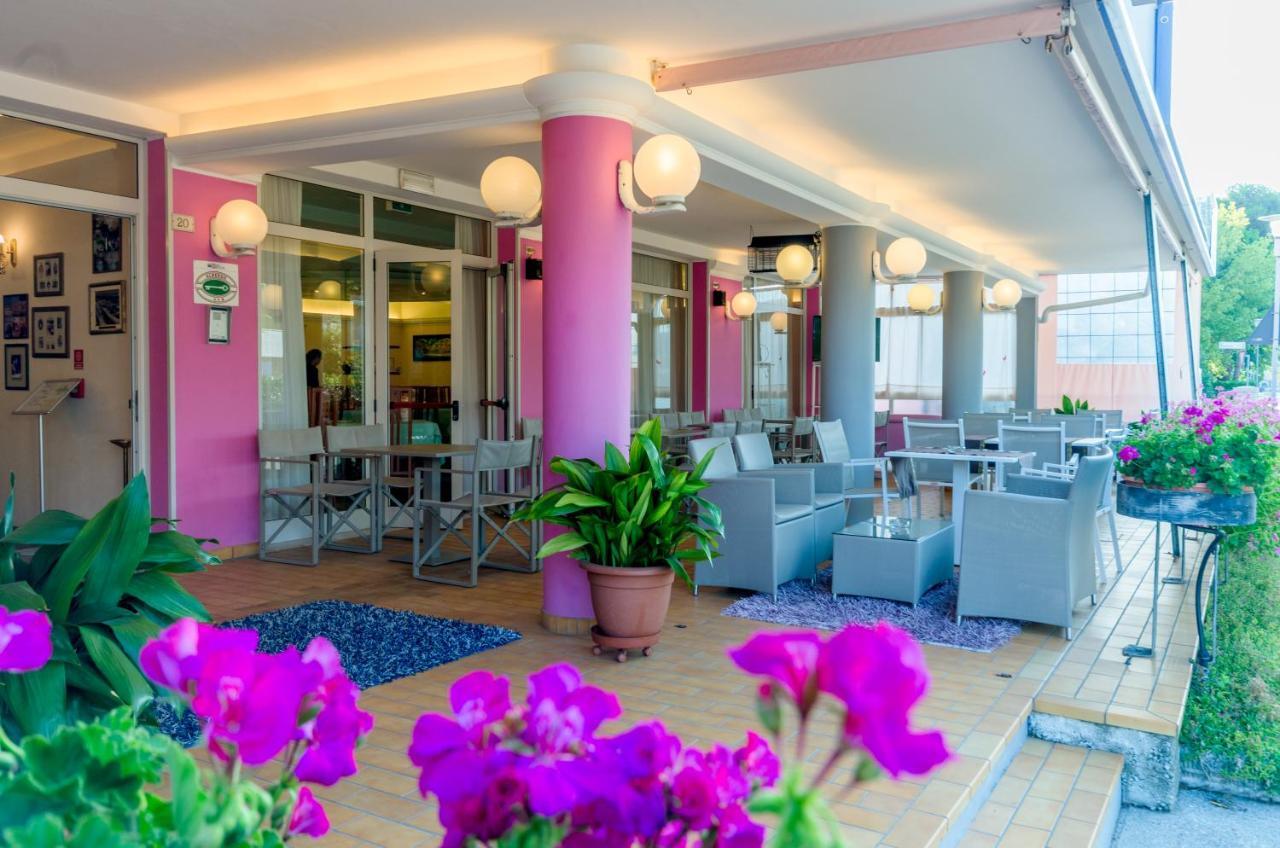 Hotel Di Giovanni 비비오네 외부 사진